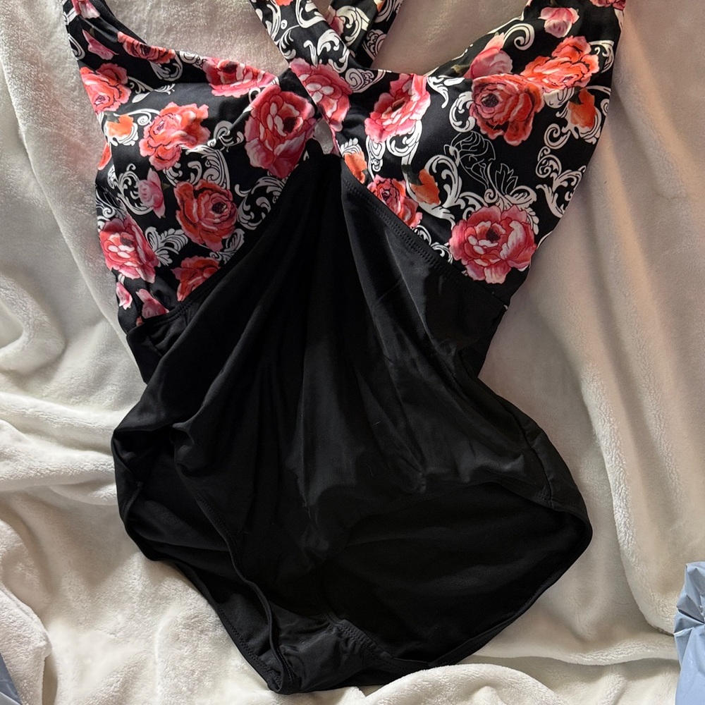 Floral Black & Pink Women's Curve  One Piece Swimsuit w/double straps